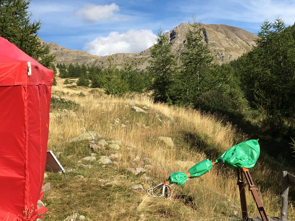 Nouvelle tente pour controle commande de lensemble et viseur Nord sous sa protection